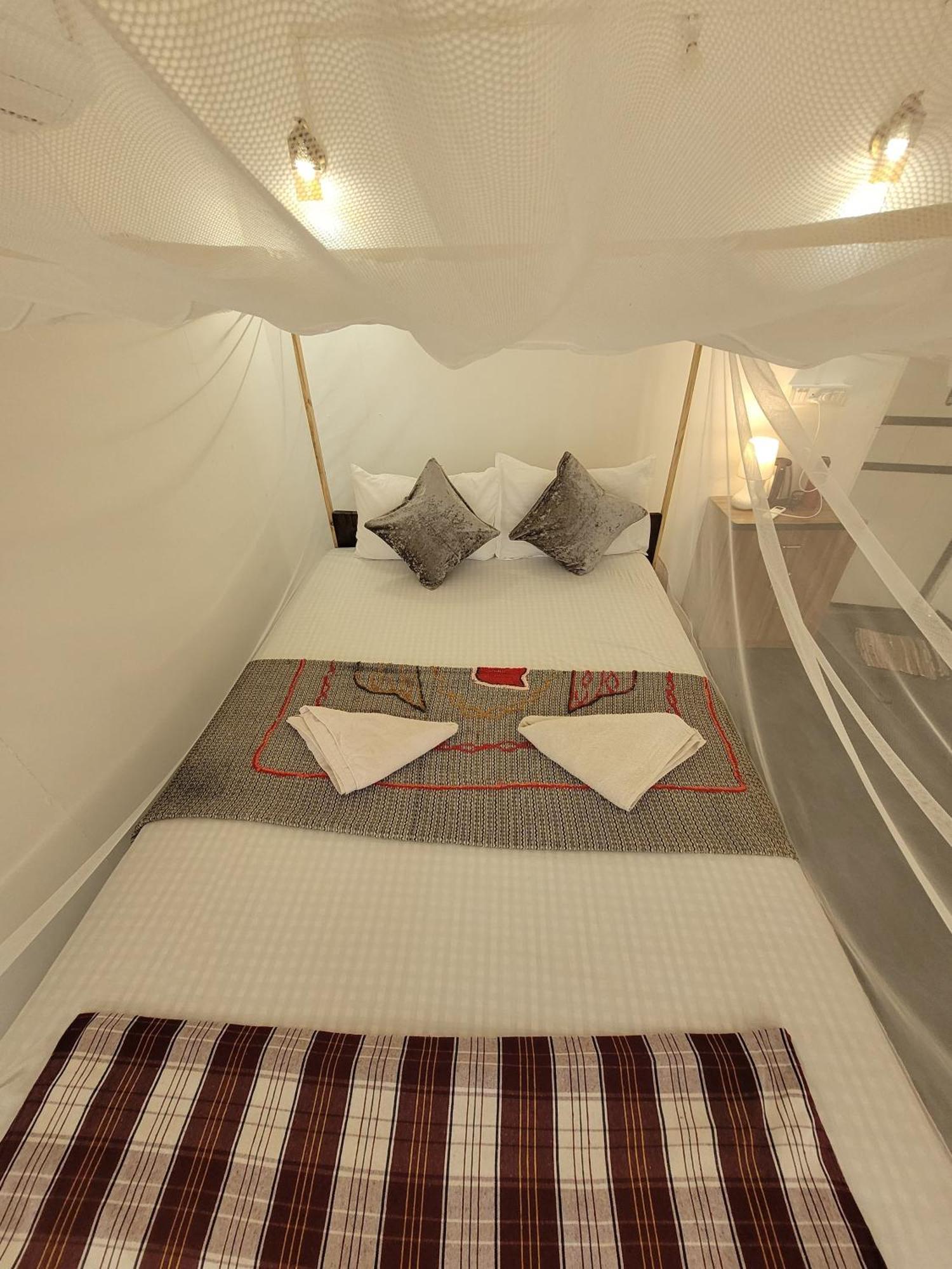 Kashinath Beach Huts Агонда Екстериор снимка
