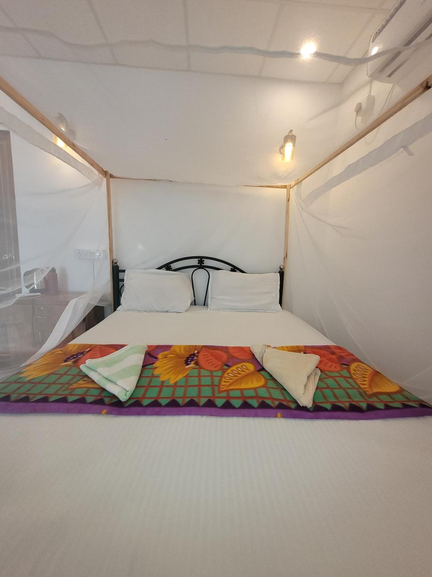 Kashinath Beach Huts Агонда Екстериор снимка